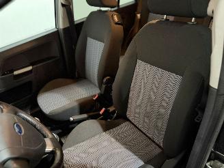 Ford Fusion 1.4 16V Combi/o  Benzine 1.388cc 58kW (79pk) FWD picture 9