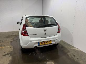 Dacia Sandero 1.2 16V Hatchback  Benzine 1.149cc 55kW (75pk) FWD picture 8