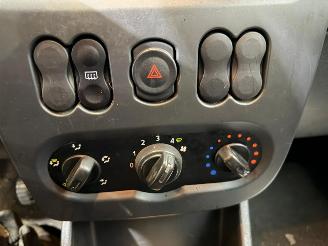 Dacia Sandero 1.2 16V Hatchback  Benzine 1.149cc 55kW (75pk) FWD picture 12