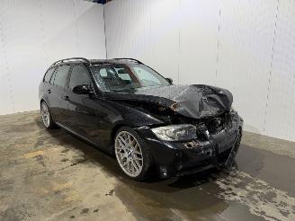 BMW 3-serie 335d 24V Combi/o  Diesel 2.993cc 210kW (286pk) RWD picture 3