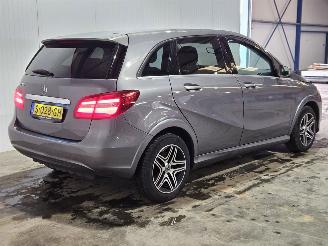 Unfallwagen Mercedes B-klasse B-250 e Hatchback  Elektrisch  132kW (179pk) FWD 2016/11