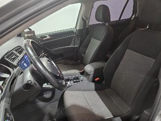 Volkswagen Golf 1.2 TSI 16V Hatchback  Benzine 1.197cc 63kW (86pk) FWD picture 12