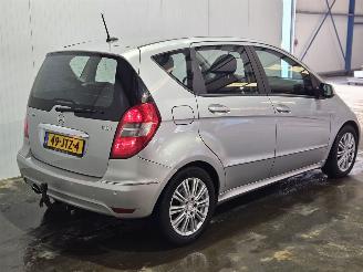 krockskadad bil auto Mercedes A-klasse 2.0 A-180 CDI 16V 5-Drs. Hatchback 4Dr Diesel 1.991cc 80kW (109pk) FWD 2009/9