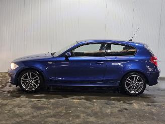 BMW 1-serie 116i 2.0 16V Hatchback 2Dr Benzine 1.995cc 90kW (122pk) RWD picture 6