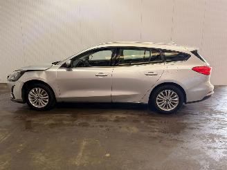 Ford Focus 1.0 Ti-VCT EcoBoost 12V 125 Combi/o  Benzine 999cc 92kW (125pk) FWD picture 3