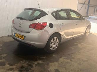 Opel Astra 1.7 CDTi 16V 110 Hatchback 4Dr Diesel 1.686cc 81kW (110pk) FWD picture 7