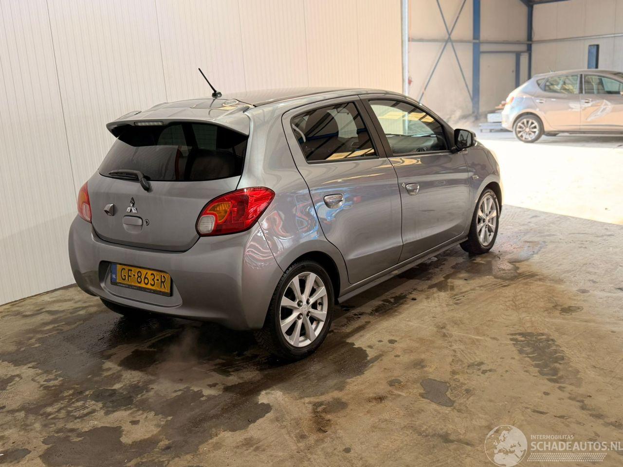 Mitsubishi Space-star 1.2 12V Hatchback  Benzine 1.193cc 59kW (80pk) FWD