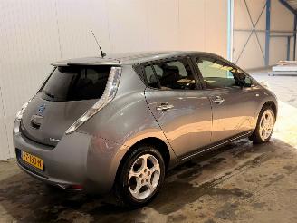 uszkodzony samochody osobowe Nissan Leaf Leaf Hatchback  Elektrisch  80kW (109pk) FWD 2016/1