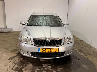 Skoda Octavia 1.2 TSI Combi/o 4Dr Benzine 1.197cc 77kW (105pk) FWD picture 2