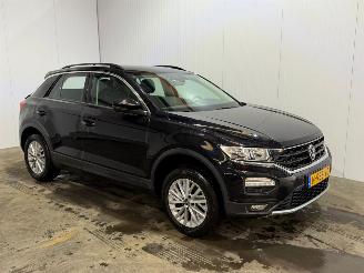 Schadeauto Volkswagen T-Roc 1.0 TSI 12V SUV  Benzine 999cc 81kW (110pk) FWD 2022/1