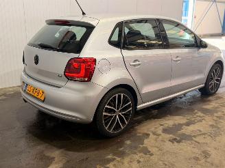 Avarii autoturisme Volkswagen Polo 1.4 16V Hatchback  Benzine 1.390cc 63kW (86pk) FWD 2010/10