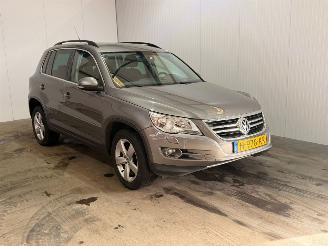 Vaurioauto  passenger cars Volkswagen Tiguan 1.4 TSI 16V 4Motion SUV  Benzine 1.390cc 110kW (150pk) 4x4 2009/4