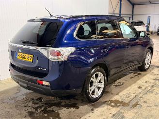 Avarii autoturisme Mitsubishi Outlander 2.2 DI-D 16V Clear Tec 4x4 SUV  Diesel 2.268cc 110kW (150pk) 4x4 2013/10