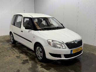 Coche accidentado Skoda Roomster 1.2i 12V MPV  Benzine 1.198cc 51kW (69pk) 2012/12