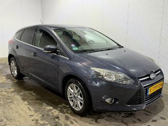 krockskadad bil auto Ford Focus 1.0 Ti-VCT EcoBoost 12V 125 Hatchback  Benzine 998cc 92kW (125pk) FWD 2014/5
