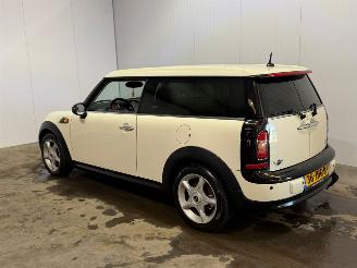 Damaged car Mini One CLUBMAN 1.4 16V One Combi/o  Benzine 1.397cc 70kW (95pk) FWD 2009/5