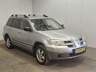 Unfallwagen Mitsubishi Outlander 2.0 16V 4x2 SUV  Benzine 1.997cc 100kW (136pk) FWD 2005/10