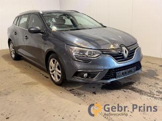 disassembly passenger cars Renault Mégane Megane IV Estate (RFBK), Combi 5-drs, 2016 1.5 Energy dCi 110 2017/4
