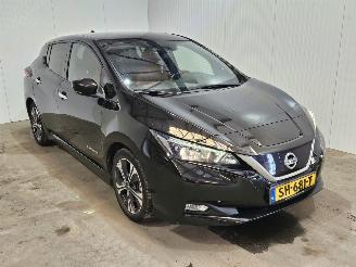 Schadeauto Nissan Leaf 39/40kWh Hatchback  Elektrisch  110kW (150pk) FWD 2018/4