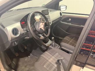 Volkswagen Up! 1.0 Club UP! picture 12