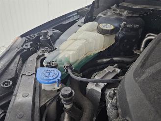 Volvo V-40 V40 Cross Country 1.6 T4 GTDi 16V Hatchback picture 10