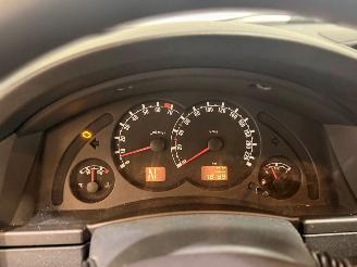 Opel Meriva 1.6 16V MPV picture 15