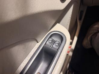 Renault Twingo 1.2 Hatchback picture 14