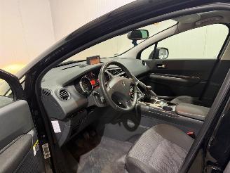 Peugeot 3008 1.6 VTi ST picture 9