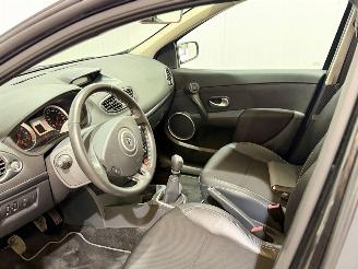 Renault Clio 2.0-16V Dynamique S picture 10