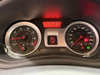 Renault Clio 2.0-16V Dynamique S picture 11