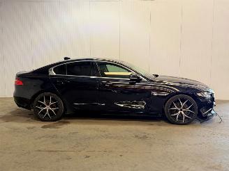 Jaguar XE 2.0 D Corporate Edition R-Sport picture 6