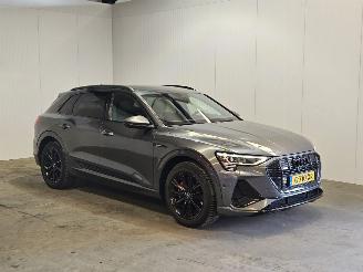 uszkodzony samochody osobowe Audi E-tron 50 Quattro S-line Launch edition 71kWh 313PK 2019/12