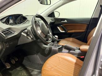 Peugeot 308 1.2 Puretech Blue Lease Executive picture 11
