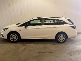 Opel Astra SPORTS TOURER 1.2 Turbo picture 6
