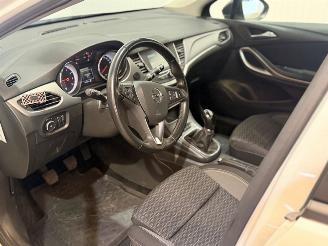 Opel Astra SPORTS TOURER 1.2 Turbo picture 9