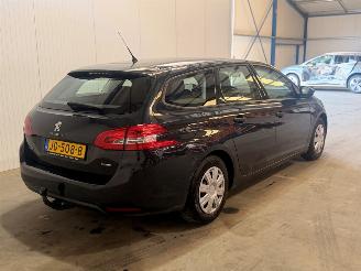 Peugeot 308 1.2 PureTech Access picture 3