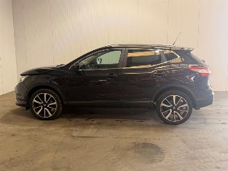 Nissan Qashqai 1.2 Tekna picture 2