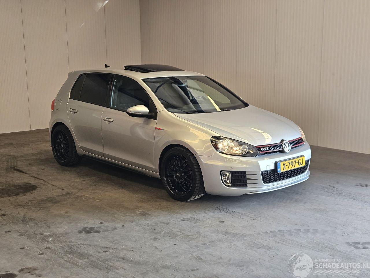 Volkswagen Golf 2.0 GTI 155KW 5D