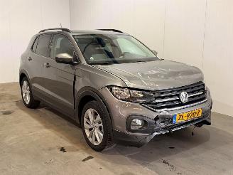 krockskadad bil auto Volkswagen T-Cross 1.0 TSI Life 2019/7