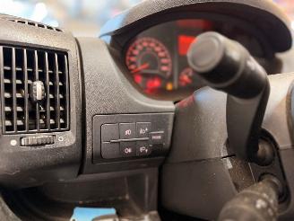 Peugeot Boxer 435 2.0 BlueHDI L2H2 Pro DC picture 17