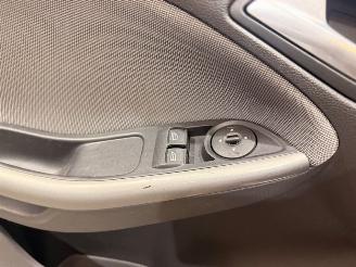 Ford Focus 1.0 EcoBoost Trend picture 16
