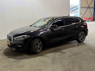 BMW 1-serie 118i High Executive picture 3