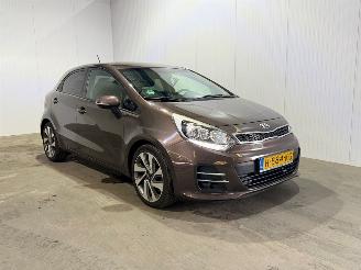 damaged passenger cars Kia Rio 1.4 CRDi Business ExecutiveLine 2016/5