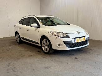Damaged car Renault Mégane 1.4 TCe Dynamique 2010/12