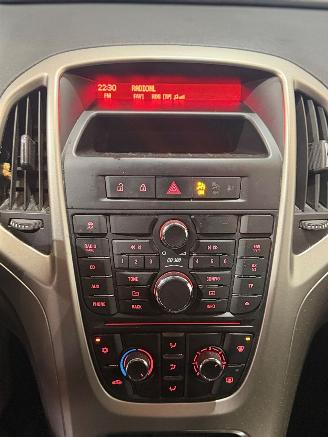 Opel Astra 1.7 CDTi Cosmo picture 11