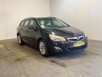Schadeauto Opel Astra SPORTS TOURER 1.3 CDTi S/S Edition 2012/1