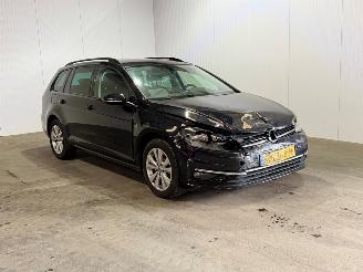 Damaged car Volkswagen Golf 1.0 TSI Comfortline 2017/4