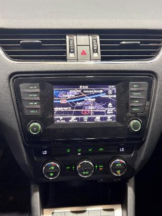 Skoda Octavia 1.6 TDI Greentech Ambition picture 12