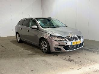 krockskadad bil auto Peugeot 308 1.6 BlueHDI Blue Lease Executive Pack 2015/12