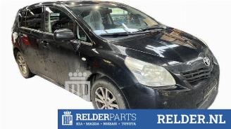 Salvage car Toyota Verso Verso, MPV, 2009 / 2018 1.6 16V VVT-i 2010/11